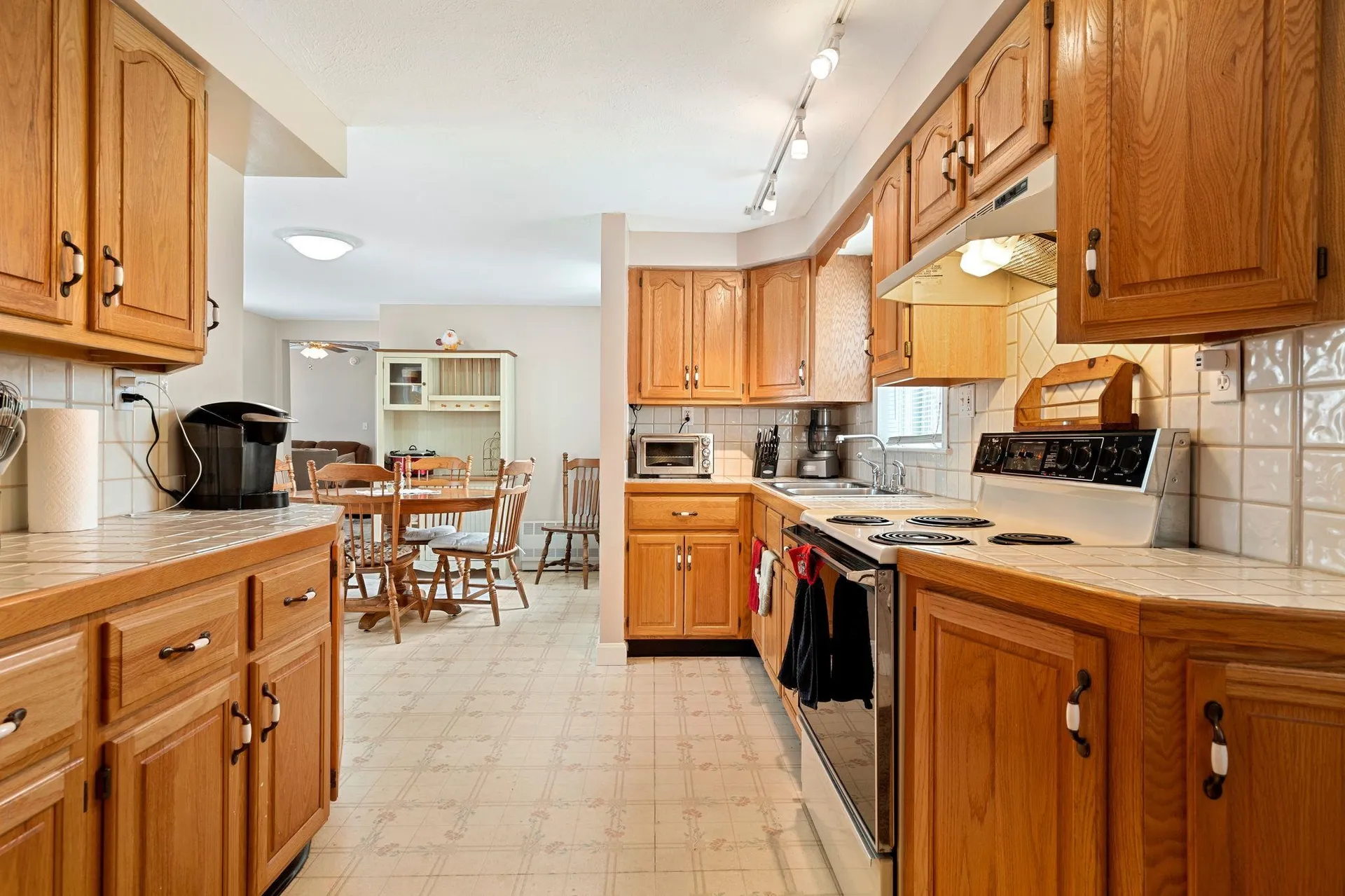 579 Granite Street Manchester NH 03102