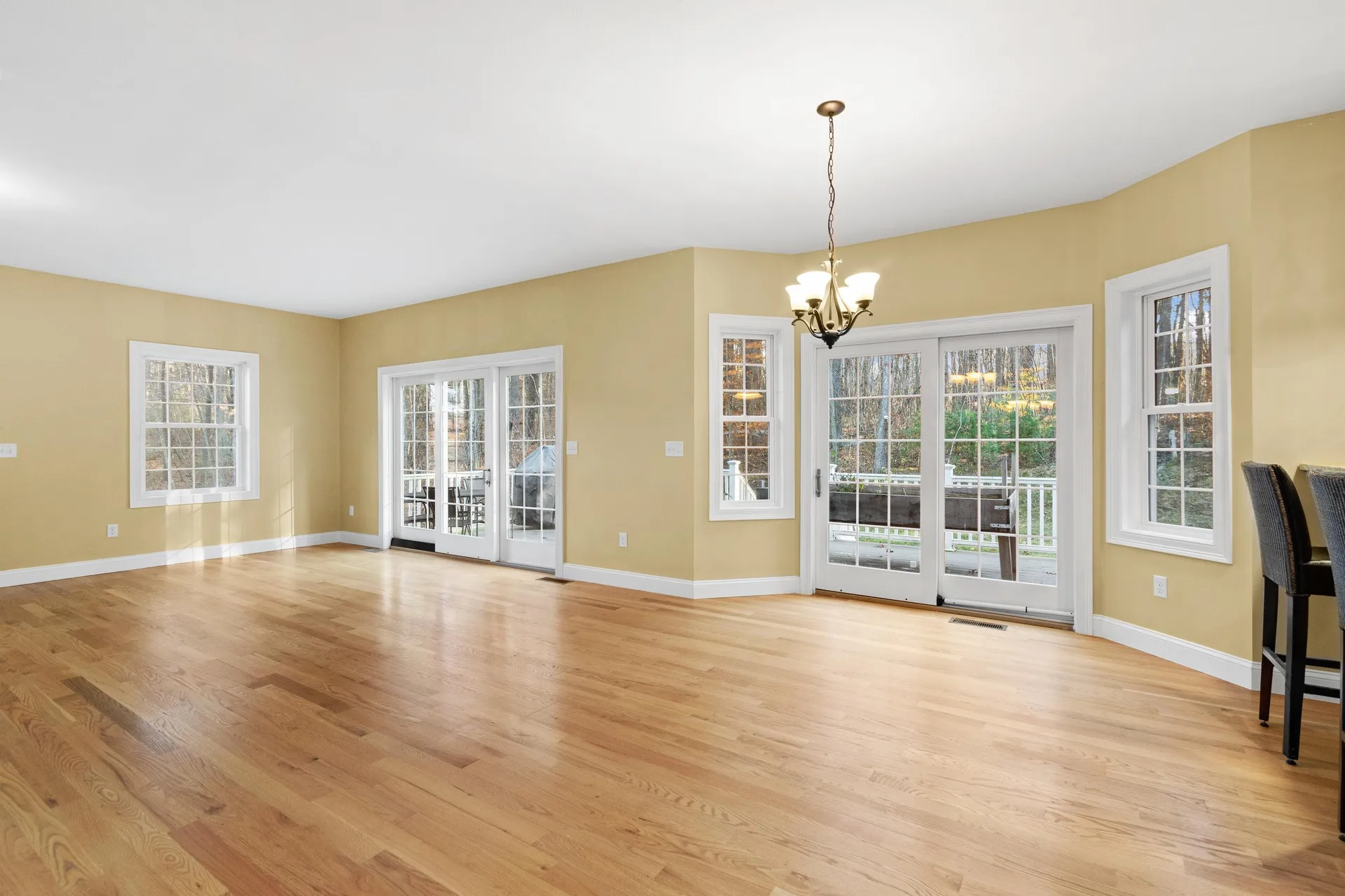 18 Longmeadow Road Windham NH 03087