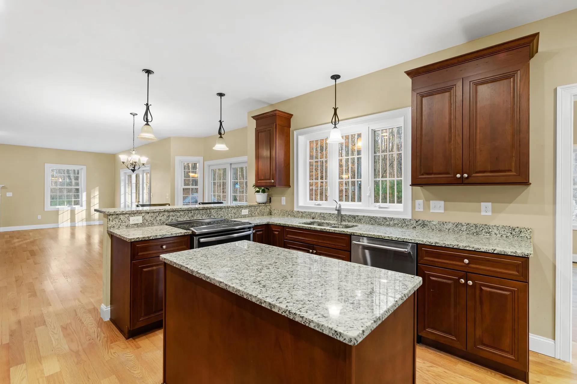 18 Longmeadow Road Windham NH 03087