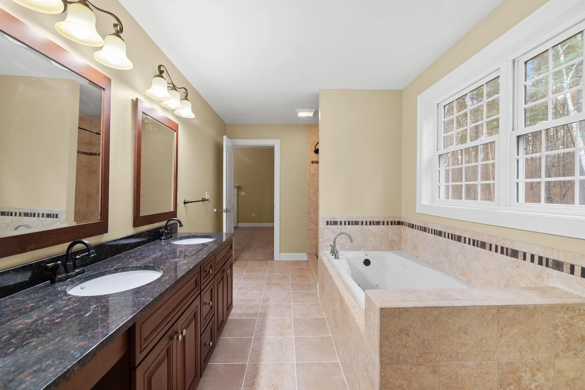 18 Longmeadow Road Windham NH 03087