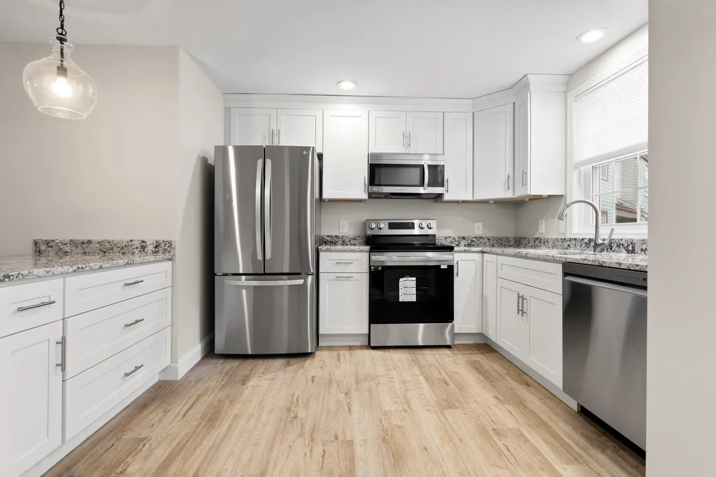 1465 Hooksett Road Hooksett NH 03106