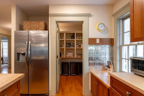 20 Wildes Way Weston VT 05161