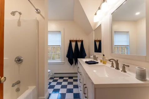 20 Wildes Way Weston VT 05161