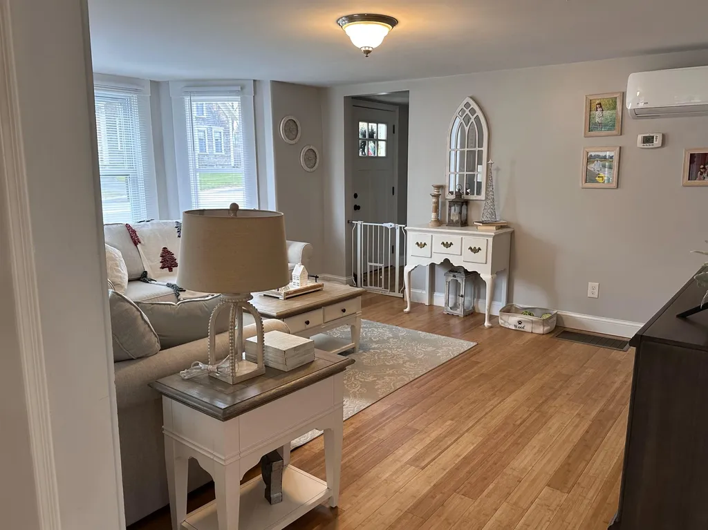 20 Church Street Tilton NH 03276