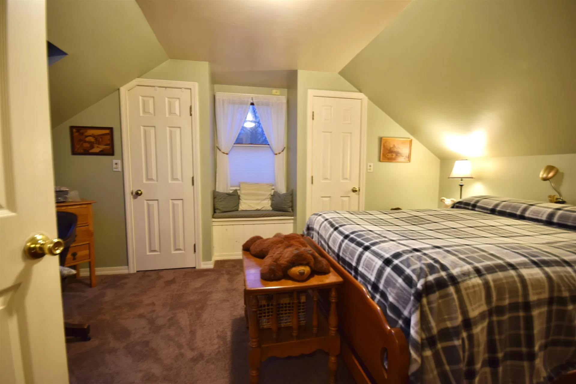 98 Cayuga Court Burlington VT 05408