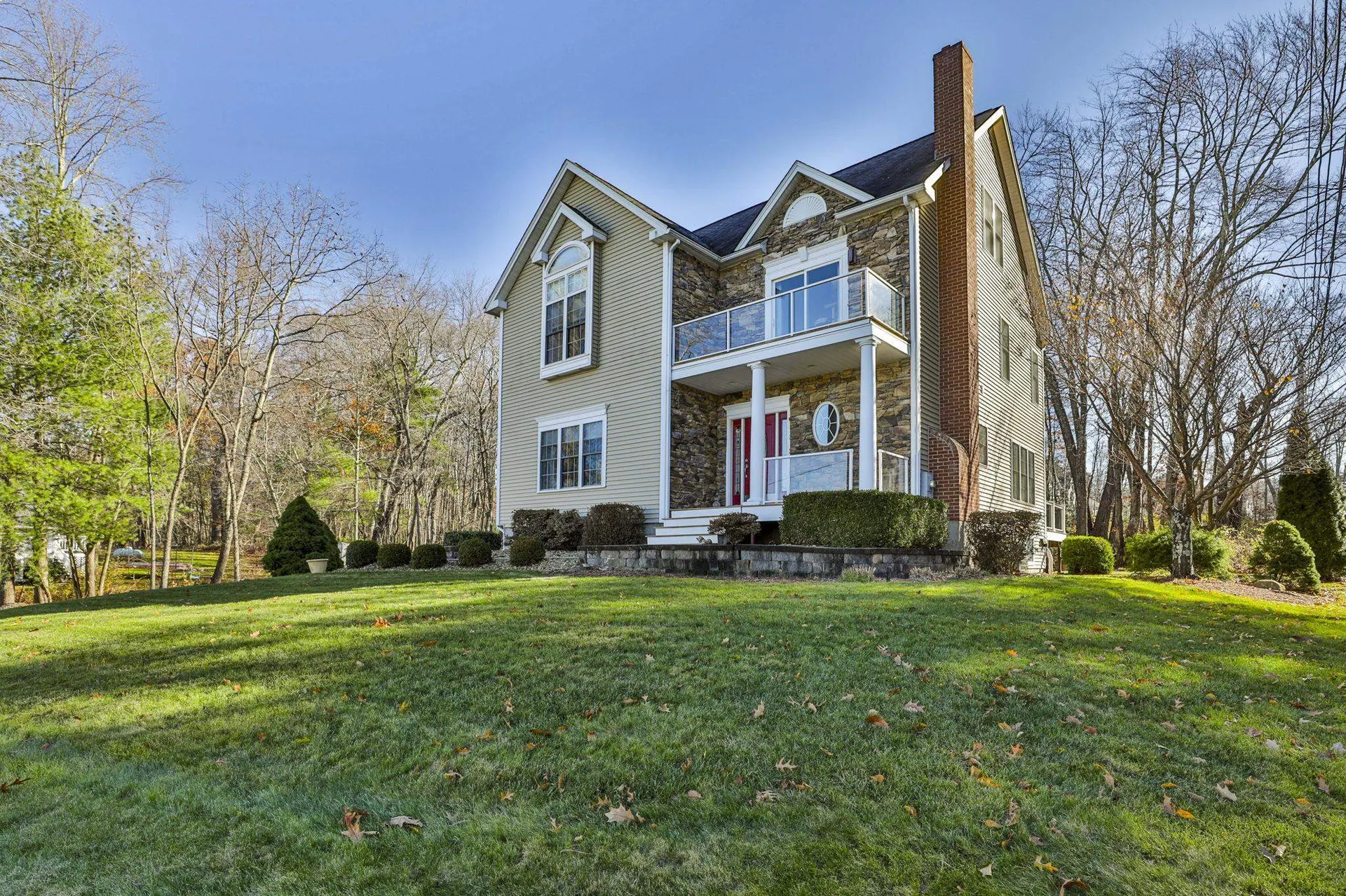 6 Captains Drive Salem NH 03079