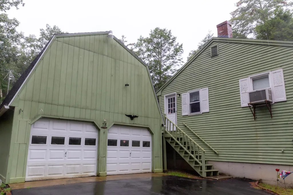 78 Mountain Road York ME 03909