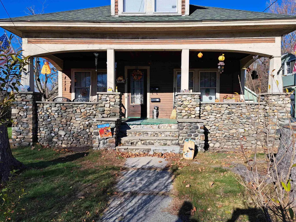 18 Barnes Street Claremont NH 03743