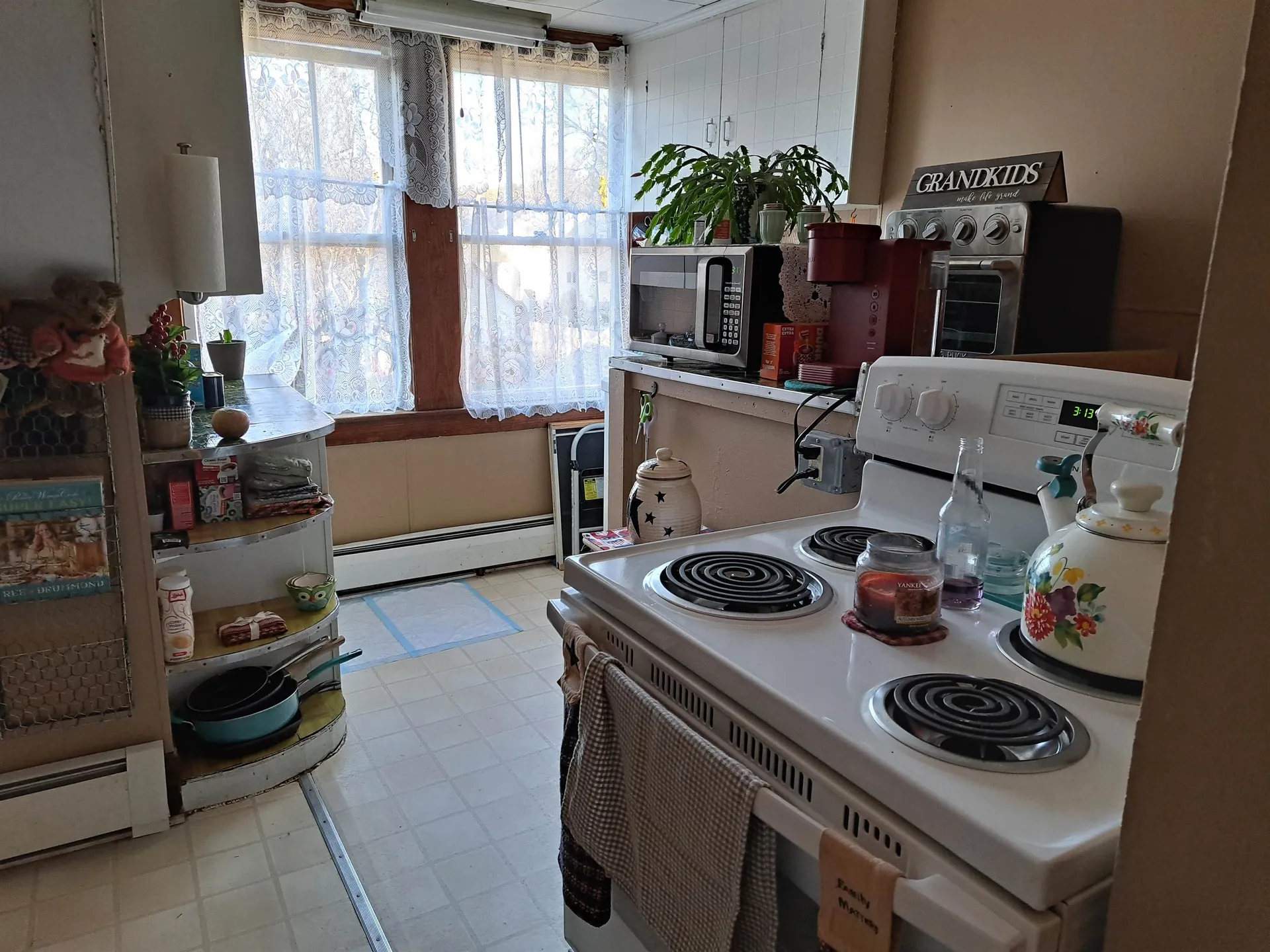 18 Barnes Street Claremont NH 03743