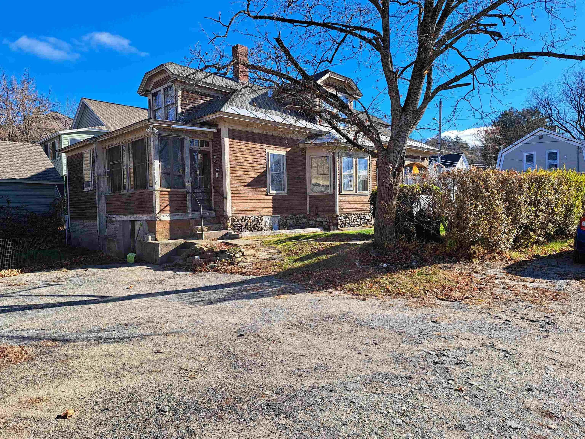 18 Barnes Street Claremont NH 03743