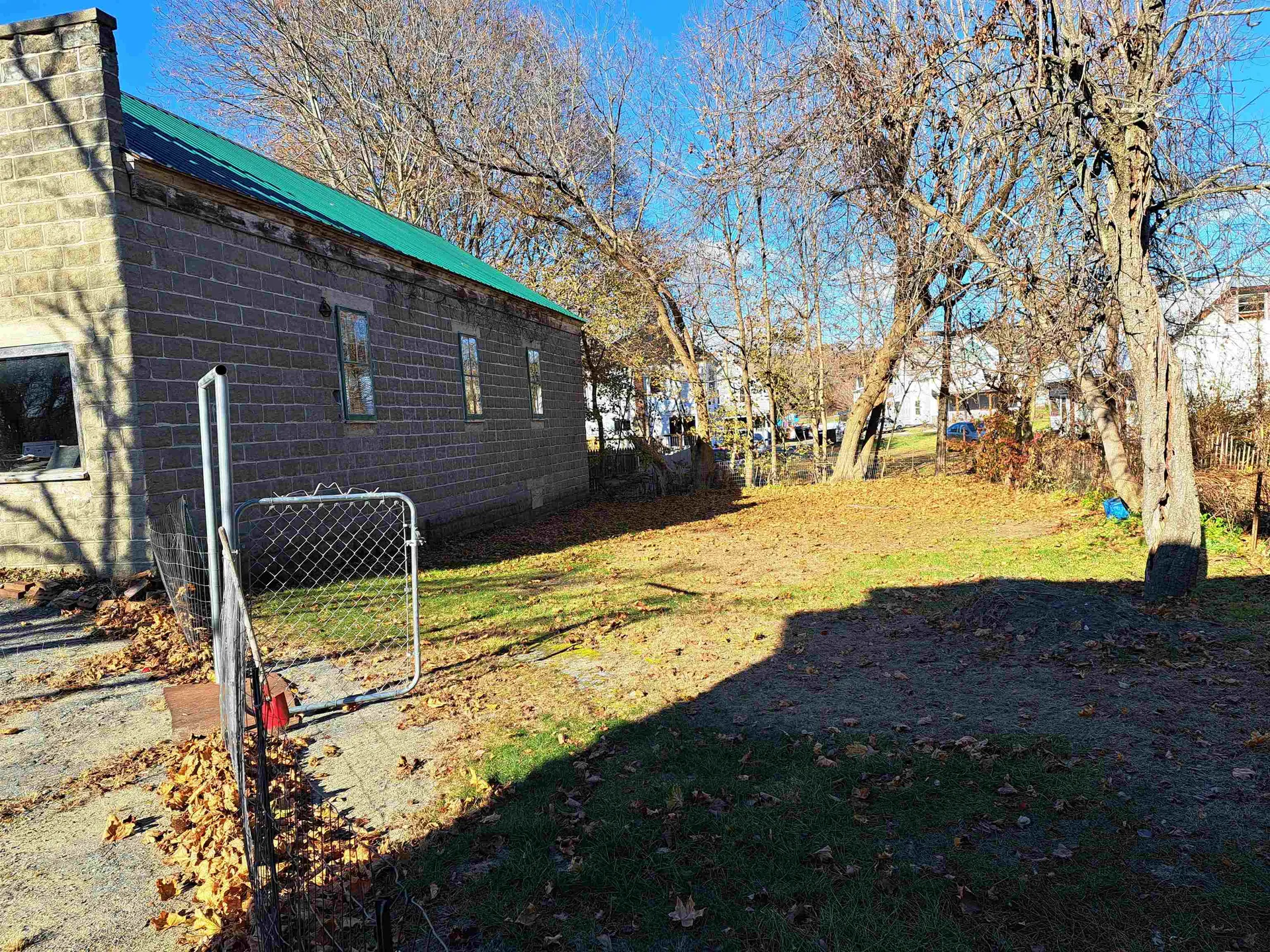 18 Barnes Street Claremont NH 03743