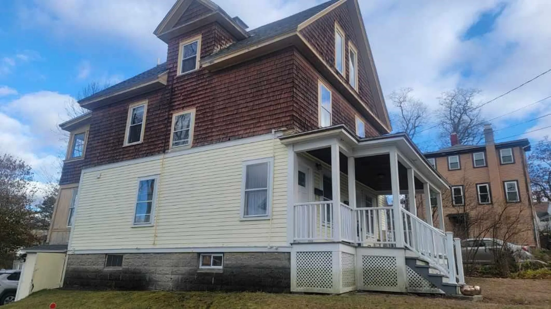 6 Charles Street Claremont NH 03743