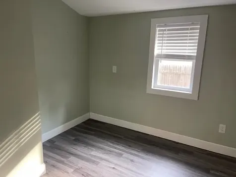 10 9th Street Kingston NH 03848