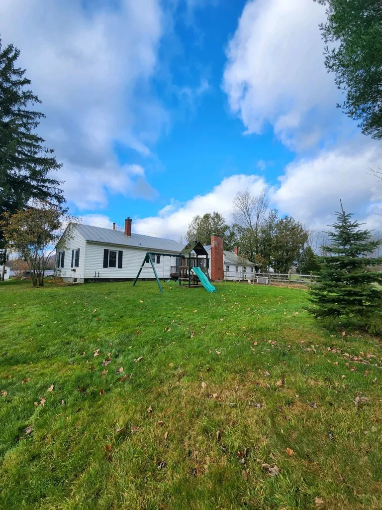 58 Hamilton Place Extension Richford VT 05476