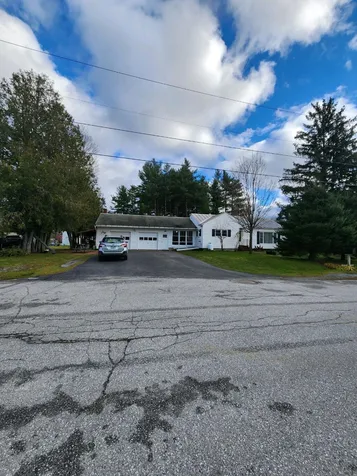 58 Hamilton Place Extension Richford VT 05476