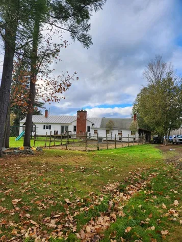 58 Hamilton Place Extension Richford VT 05476