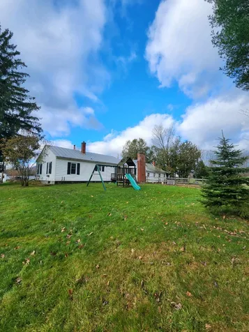 58 Hamilton Place Extension Richford VT 05476