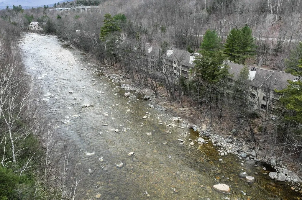 34 Penstock Road Lincoln NH 03251