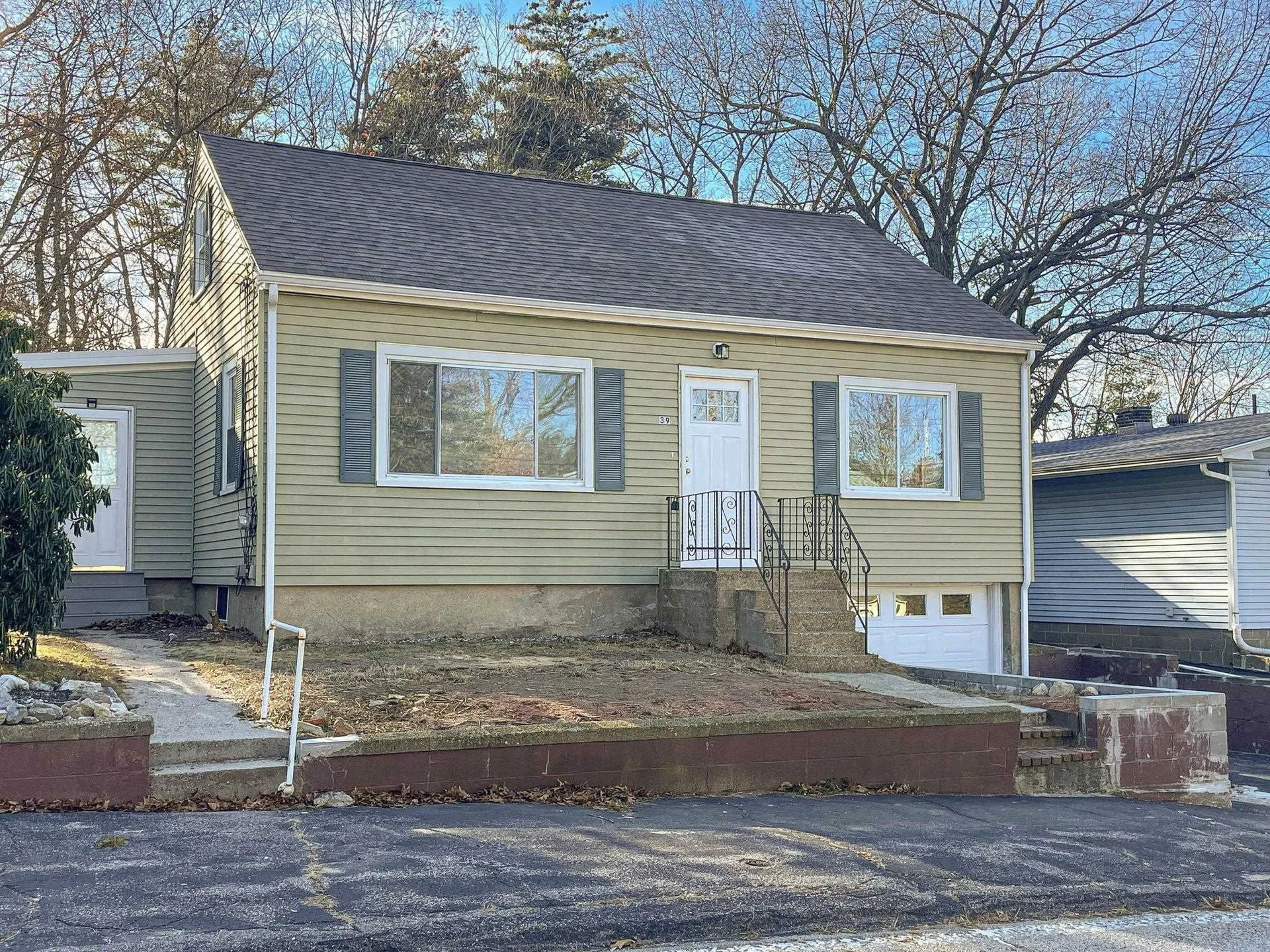 39 Mystic Street Manchester NH 03103