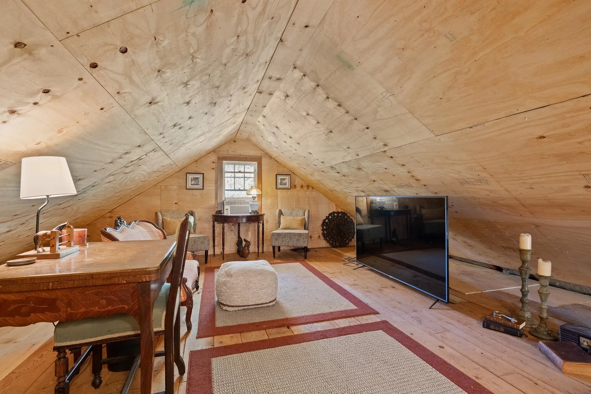 5827 Vt 313 Arlington VT 05250