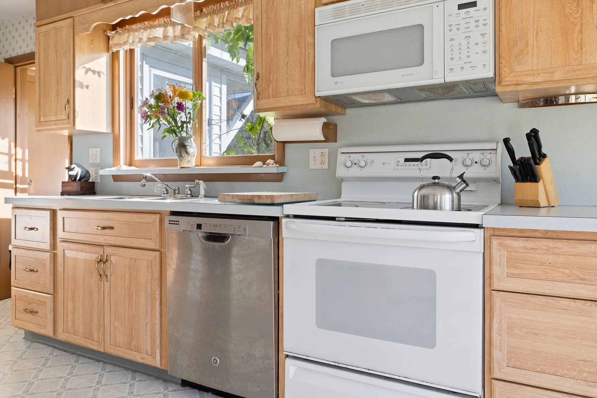 5827 Vt 313 Arlington VT 05250