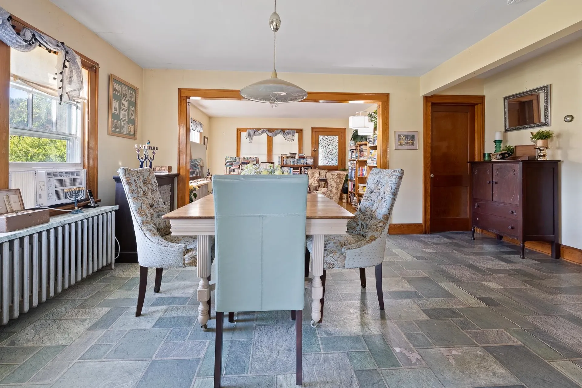 5827 Vt 313 Arlington VT 05250