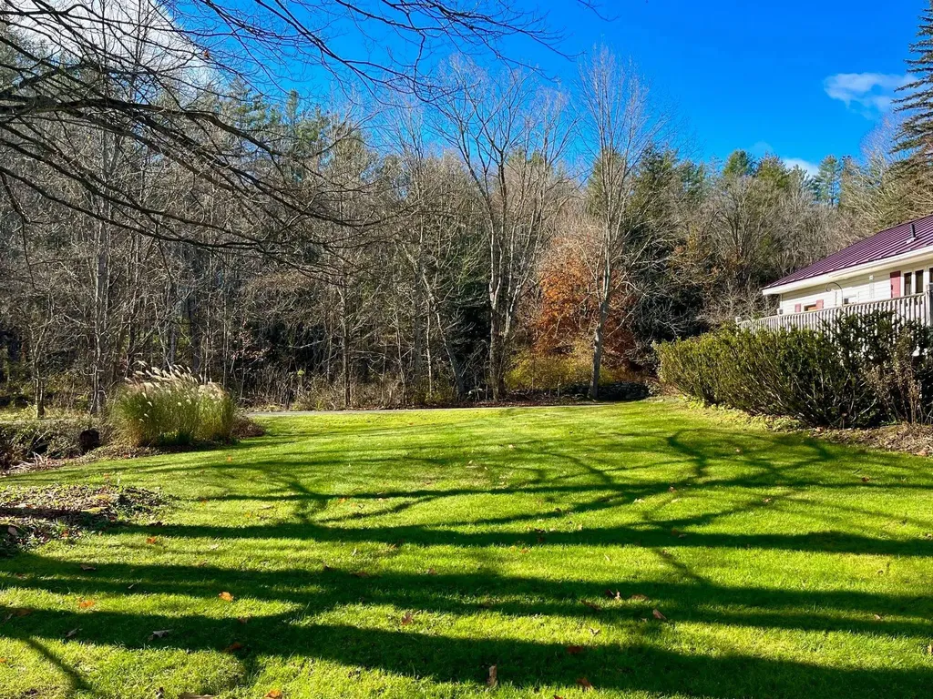 2456 Cox District Road Woodstock VT 05091