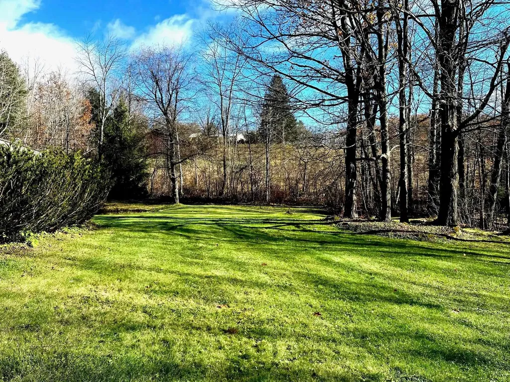 2456 Cox District Road Woodstock VT 05091