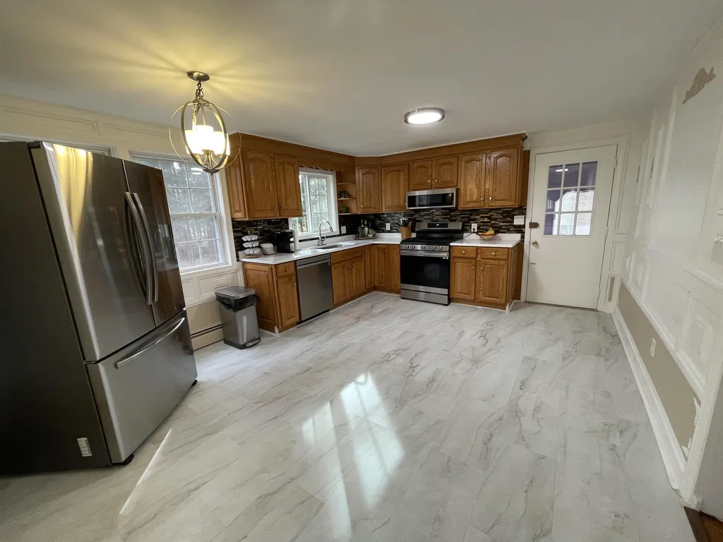 14 Danbury Drive Merrimack NH 03054
