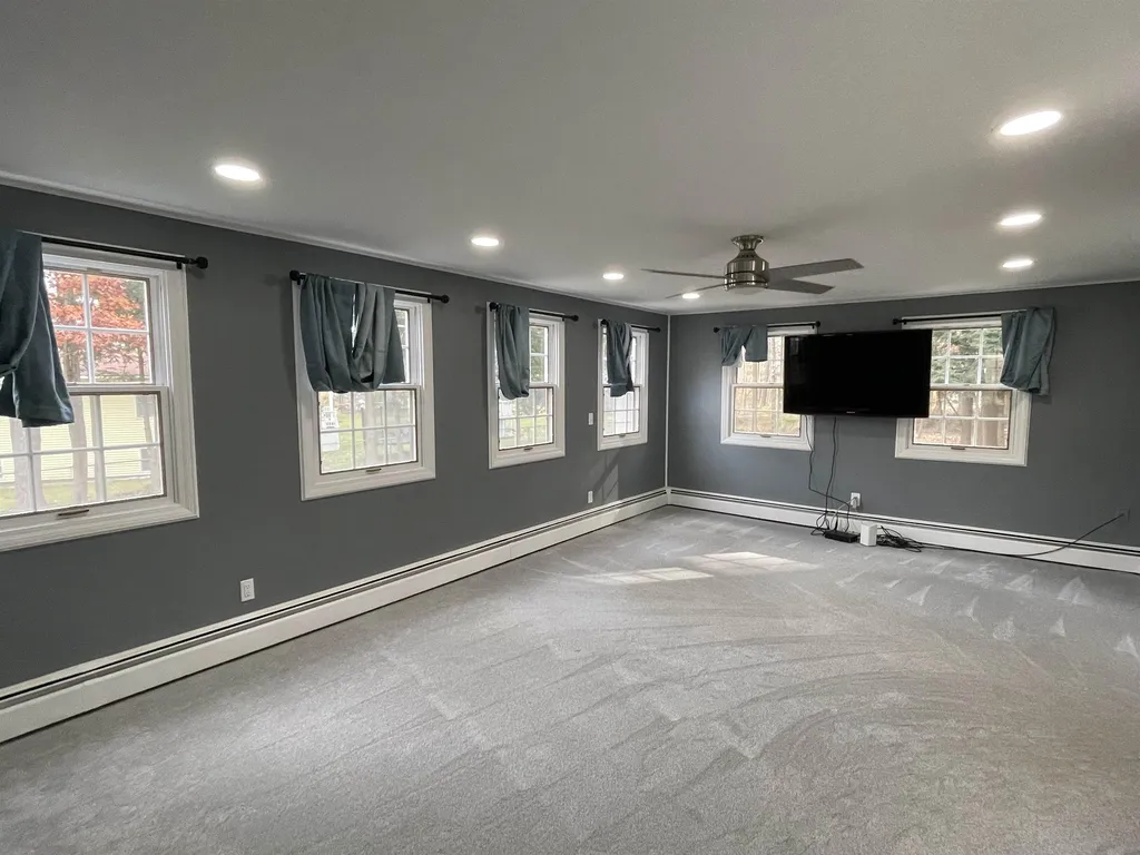 14 Danbury Drive Merrimack NH 03054