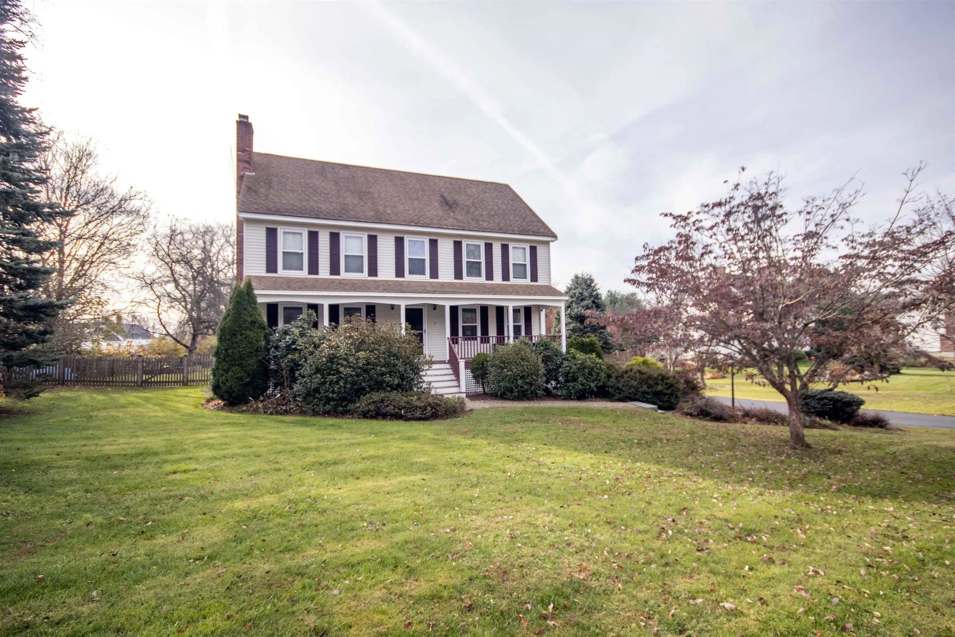 5 Elwood Road Londonderry NH 03053
