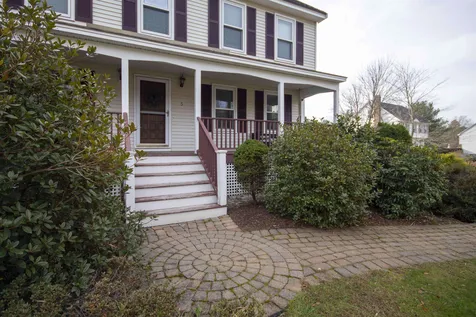 5 Elwood Road Londonderry NH 03053