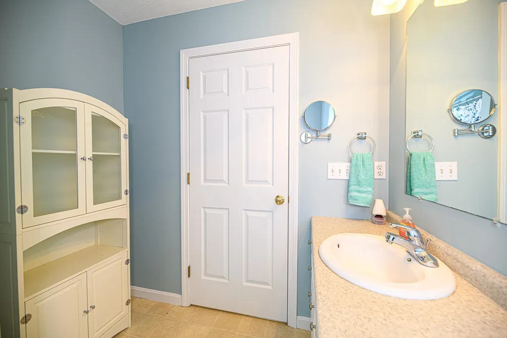 8 Magnolia Drive Dover NH 03820