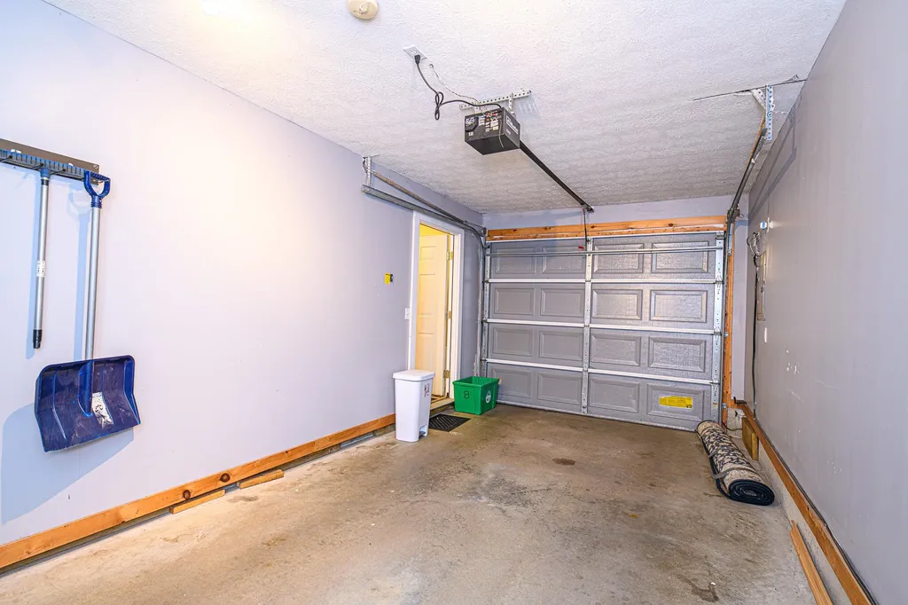 8 Magnolia Drive Dover NH 03820