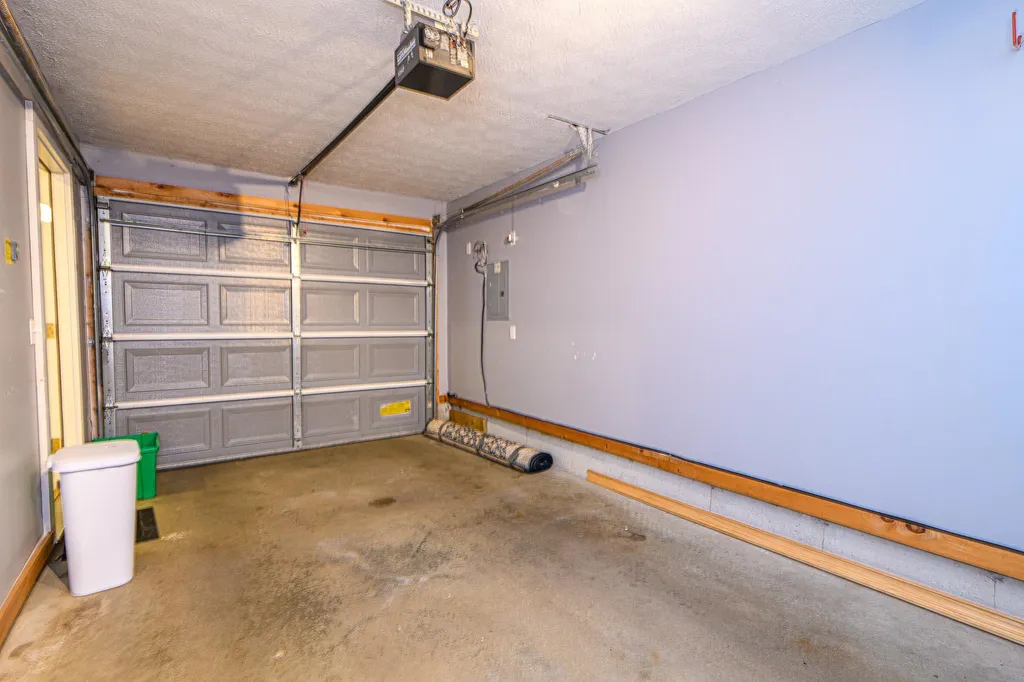 8 Magnolia Drive Dover NH 03820