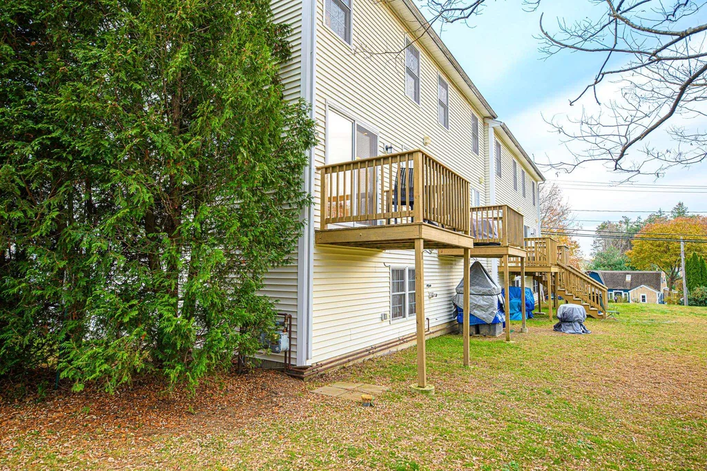 8 Magnolia Drive Dover NH 03820