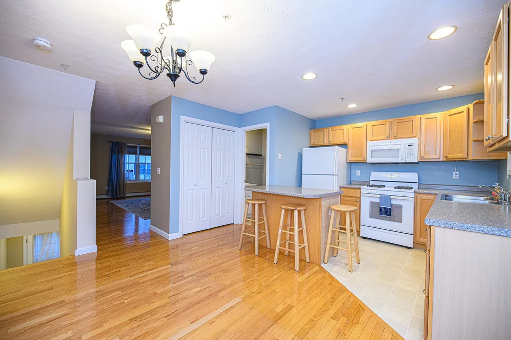 8 Magnolia Drive Dover NH 03820