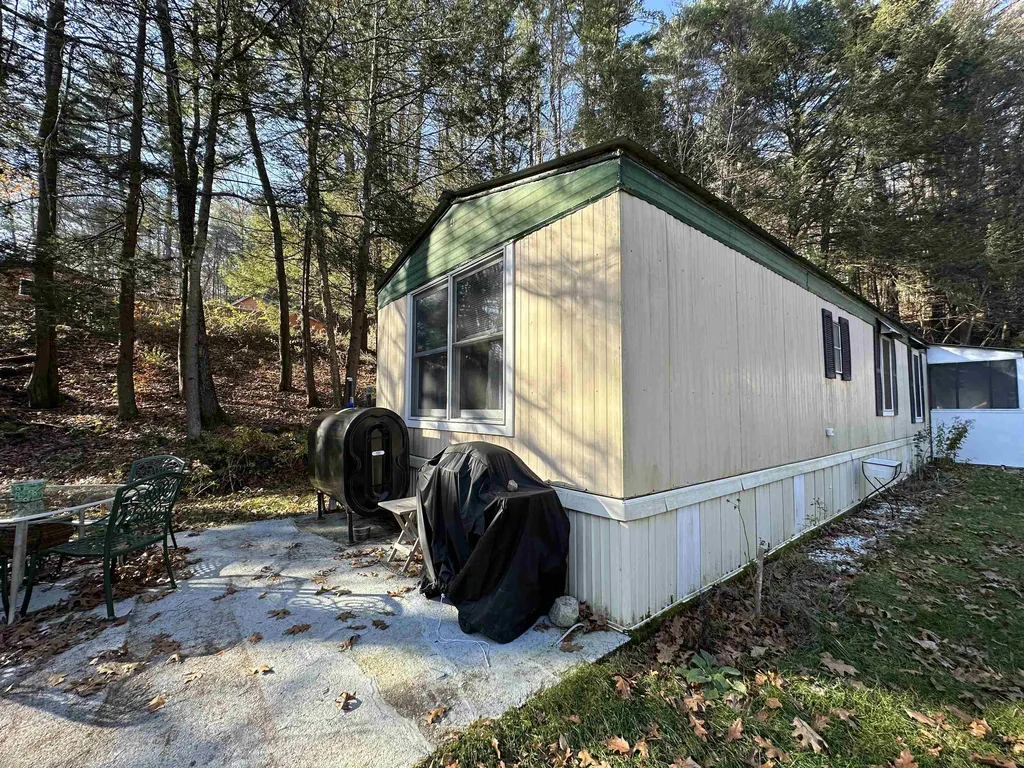 4 Reservoir Road Brattleboro VT 05301