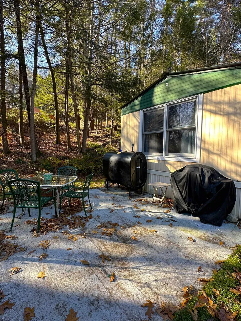 4 Reservoir Road Brattleboro VT 05301