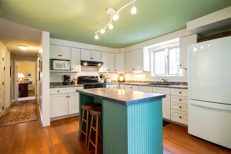 7 New Castle Street Concord NH 03301