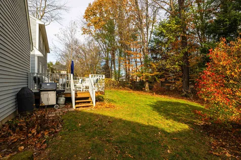 7 New Castle Street Concord NH 03301