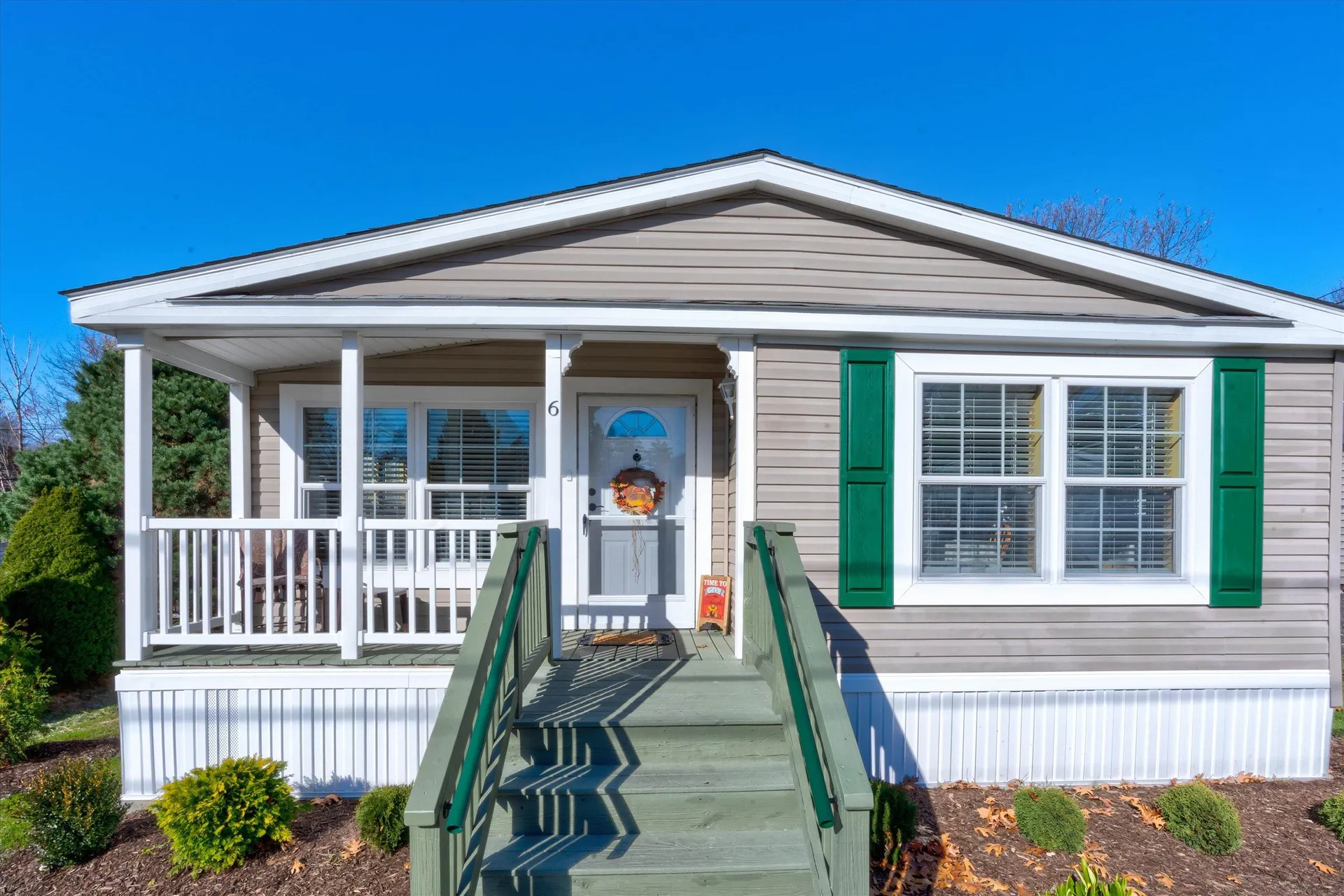 6 Pinto Lane Londonderry NH 03053