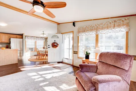 6 Pinto Lane Londonderry NH 03053