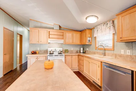 6 Pinto Lane Londonderry NH 03053