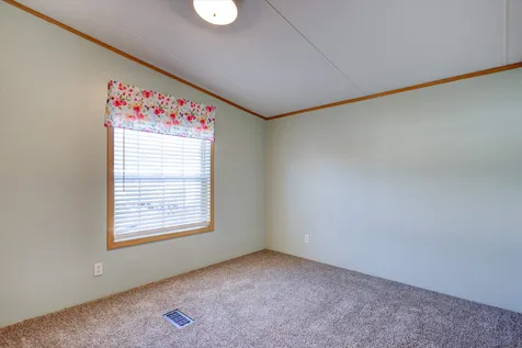 6 Pinto Lane Londonderry NH 03053