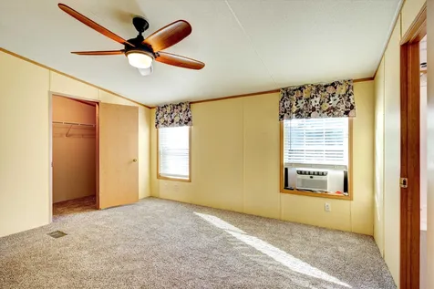 6 Pinto Lane Londonderry NH 03053