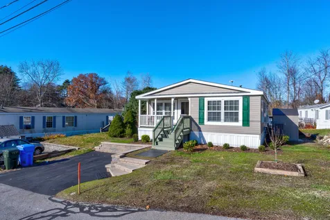 6 Pinto Lane Londonderry NH 03053