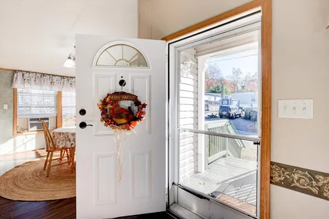 6 Pinto Lane Londonderry NH 03053