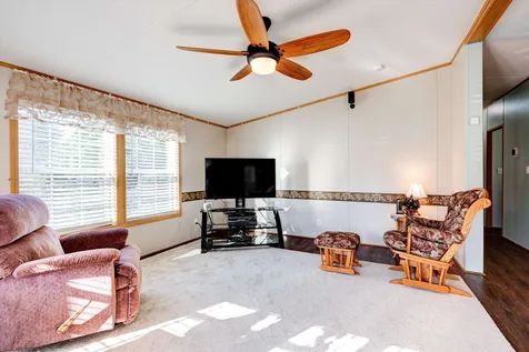 6 Pinto Lane Londonderry NH 03053