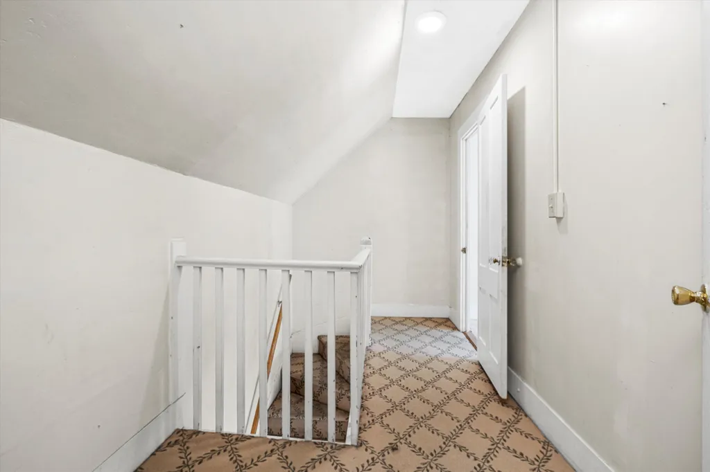 32 Howard Court Keene NH 03431